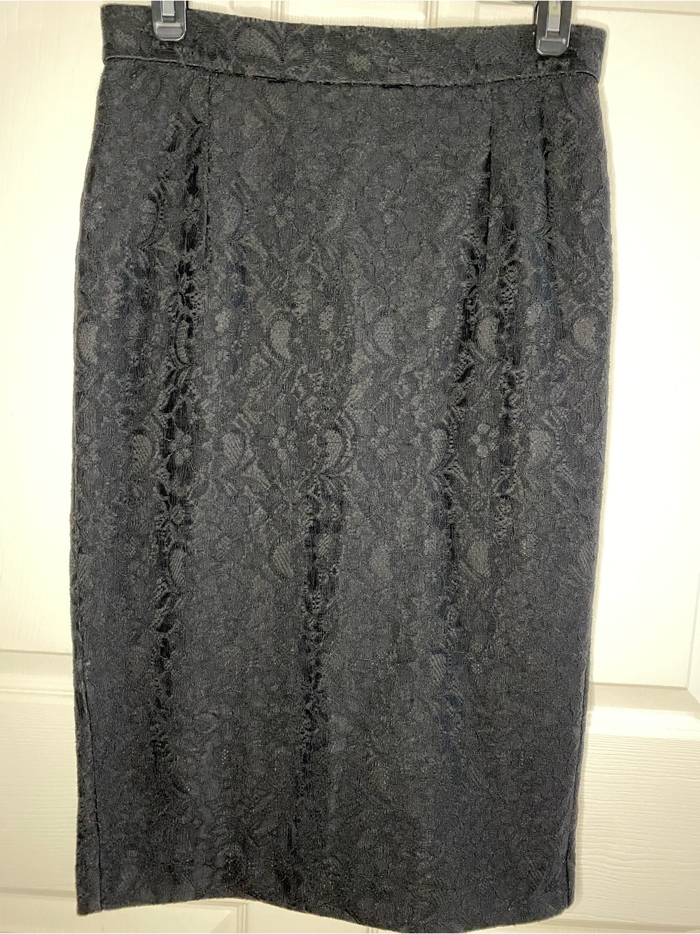 Jennifer Lopez Black Lace-Texture Pencil Skirt